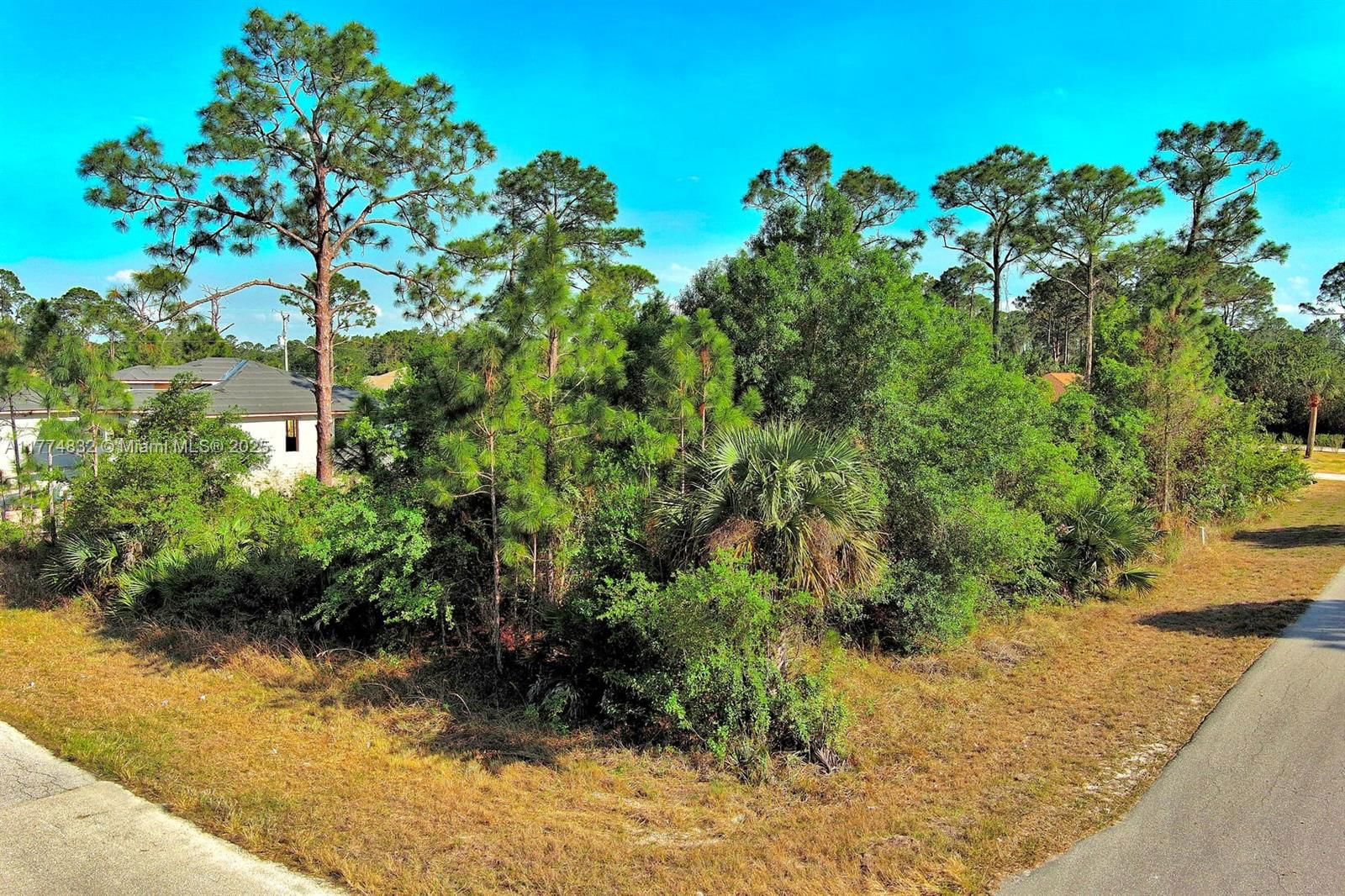 Real estate property located at 2500 9th St, Lee, Lehigh Acres, Lehigh Acres, FL