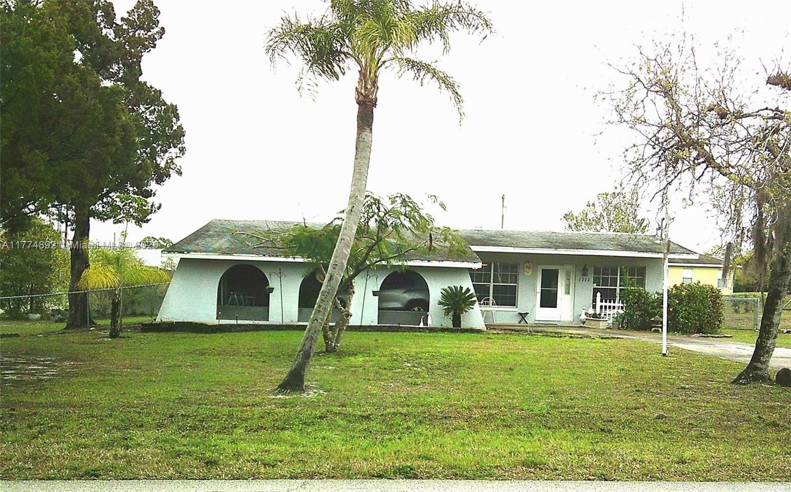 Real estate property located at 1711 CedarBrook St, Other, Sylvan Shores Est, Other City - In The State Of Florida, FL