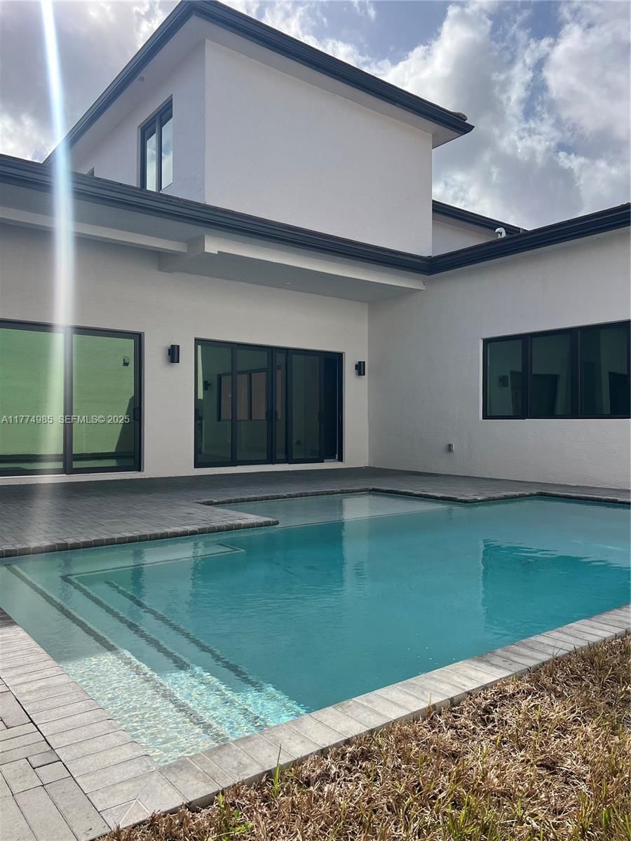 Real estate property located at 5725 Ashwood, Broward, Preserve At Emerald Hills, Hollywood, FL