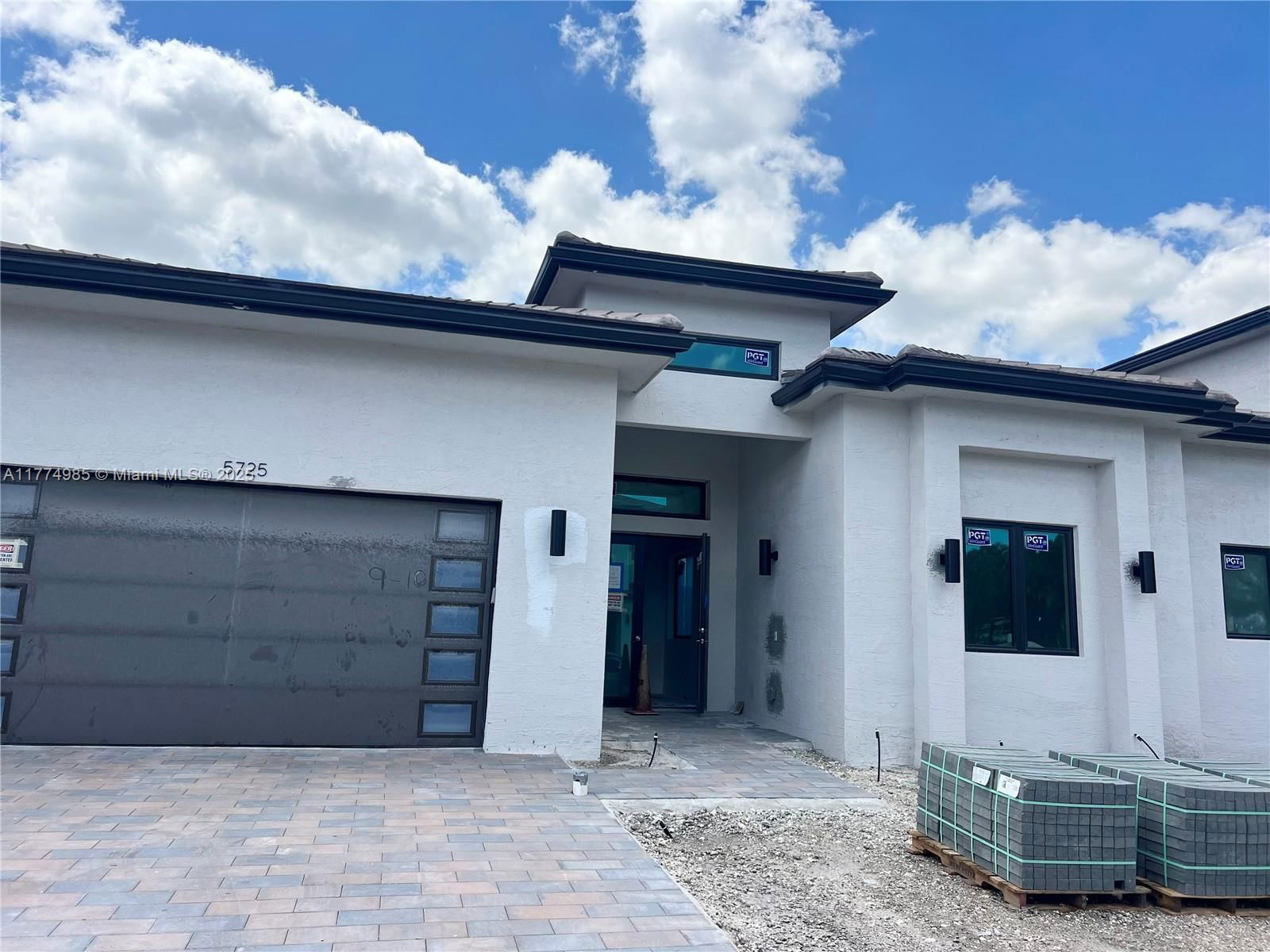 Real estate property located at 5725 Ashwood, Broward, Preserve At Emerald Hills, Hollywood, FL