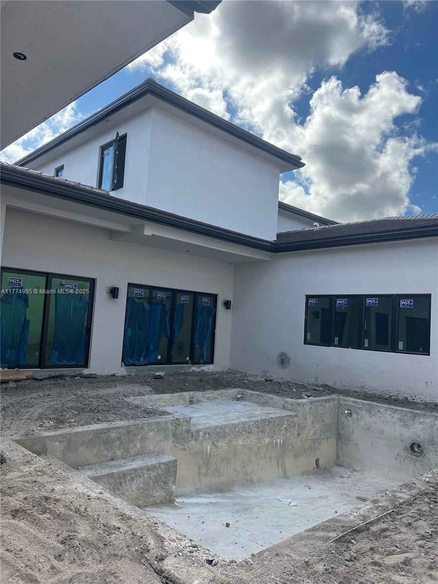 Real estate property located at 5725 Ashwood, Broward, Preserve At Emerald Hills, Hollywood, FL