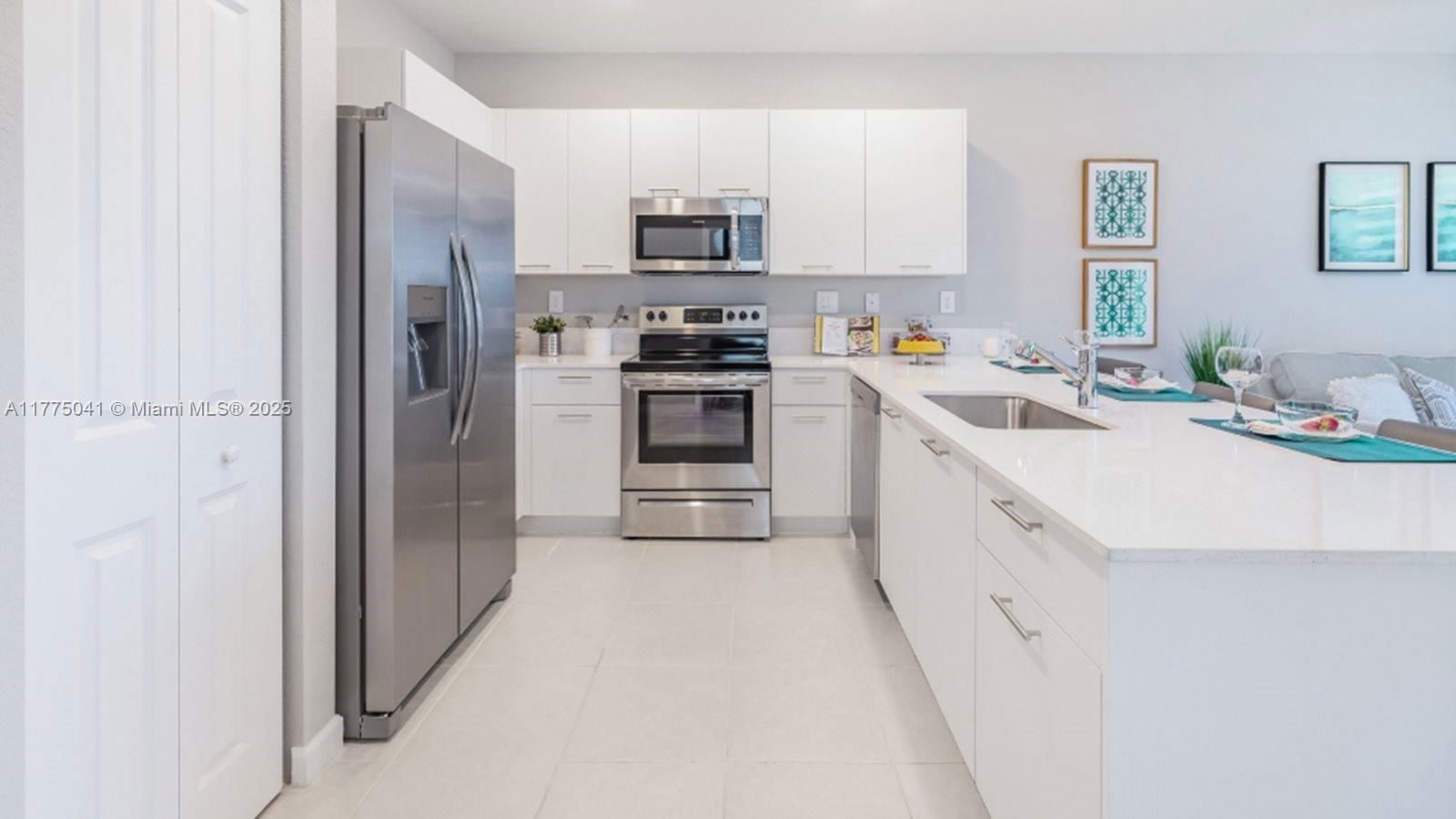 Real estate property located at 2805 26 AVE, Miami-dade, Altamira, Homestead, FL