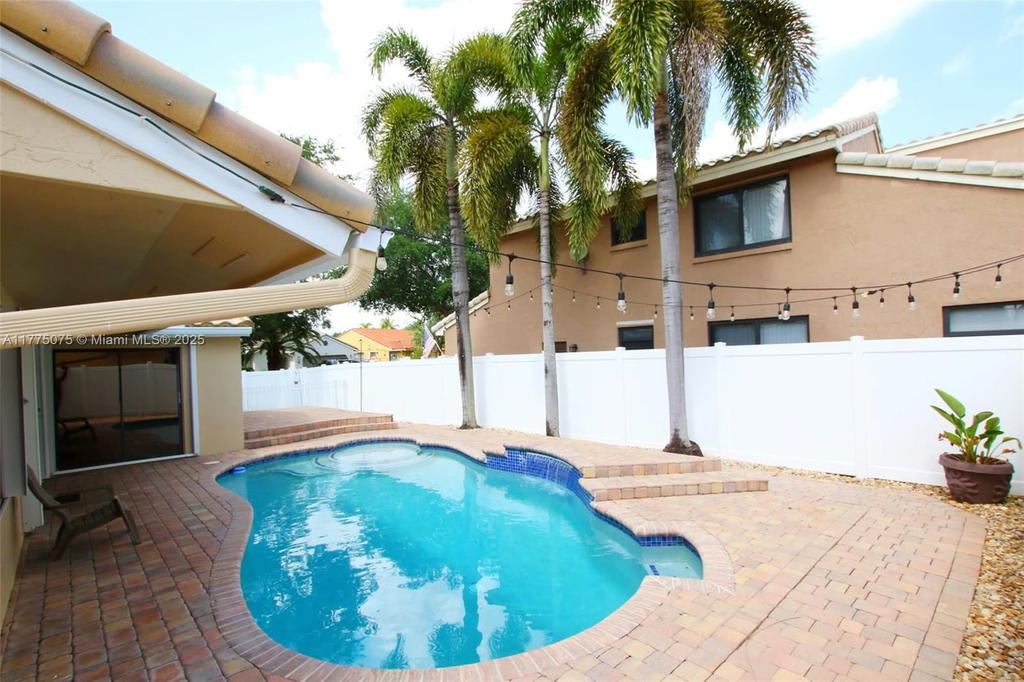 Real estate property located at 6302 Tweksbury Ter, Broward, Waverly Hundred, Davie, FL