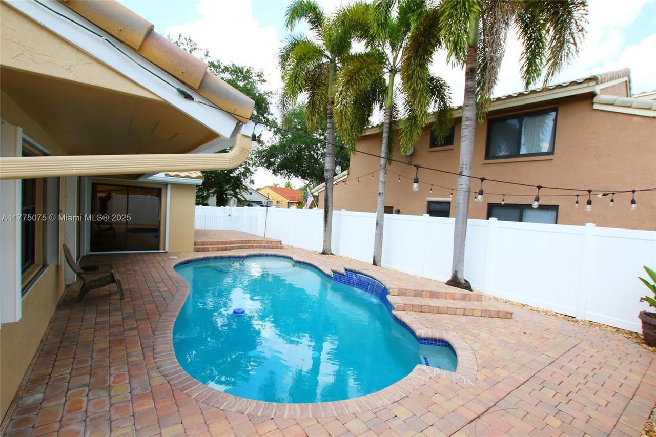 Real estate property located at 6302 Tweksbury Ter, Broward, Waverly Hundred, Davie, FL