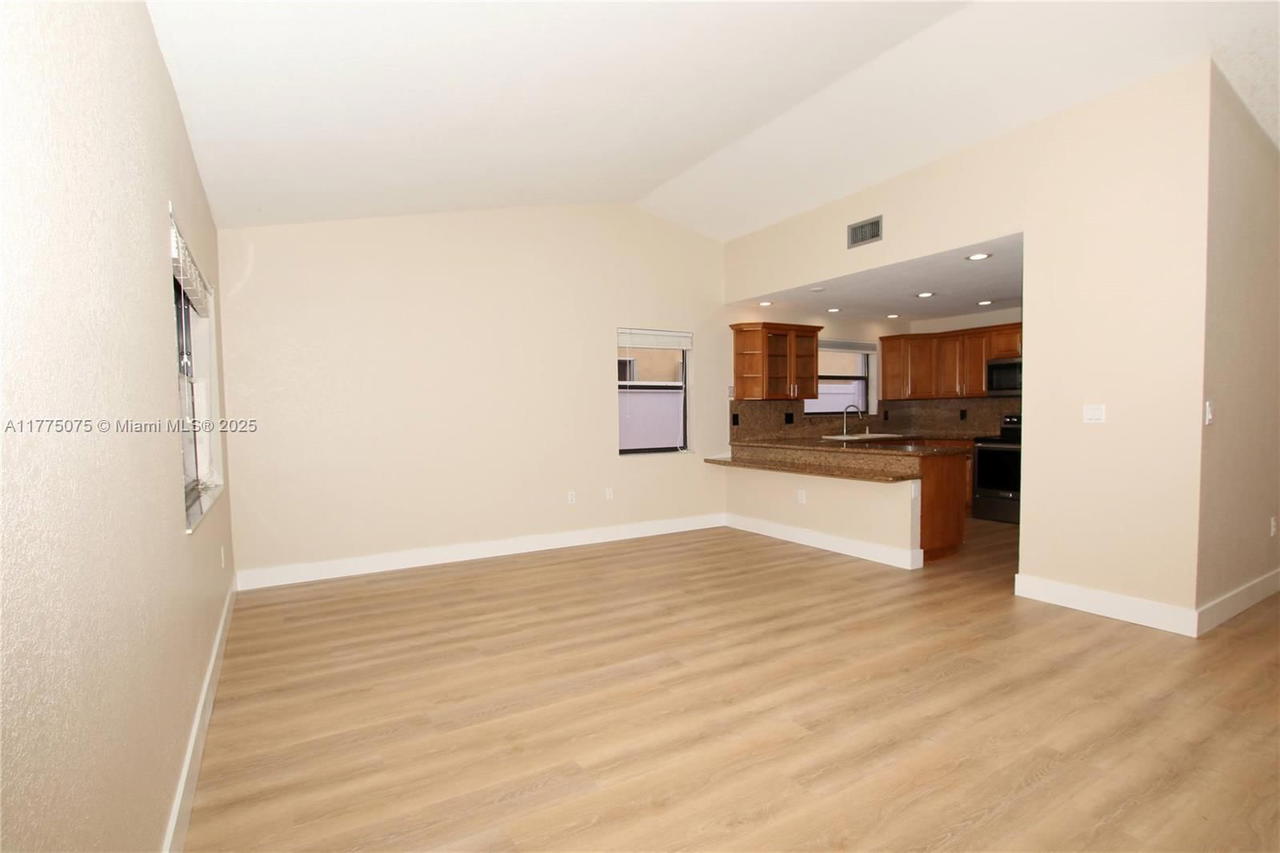 Real estate property located at 6302 Tweksbury Ter, Broward, Waverly Hundred, Davie, FL