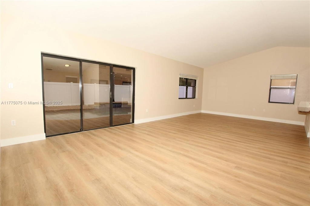 Real estate property located at 6302 Tweksbury Ter, Broward, Waverly Hundred, Davie, FL