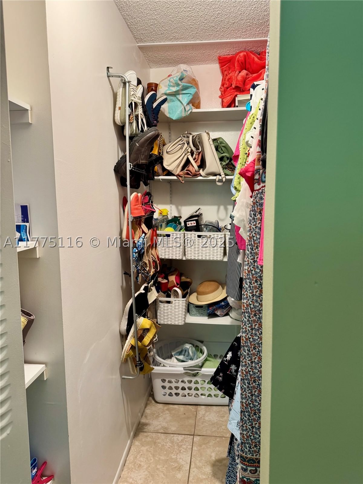 Real estate property located at 2600 49th Ave #403, Broward, Cypress Chase, Lauderdale Lakes, FL