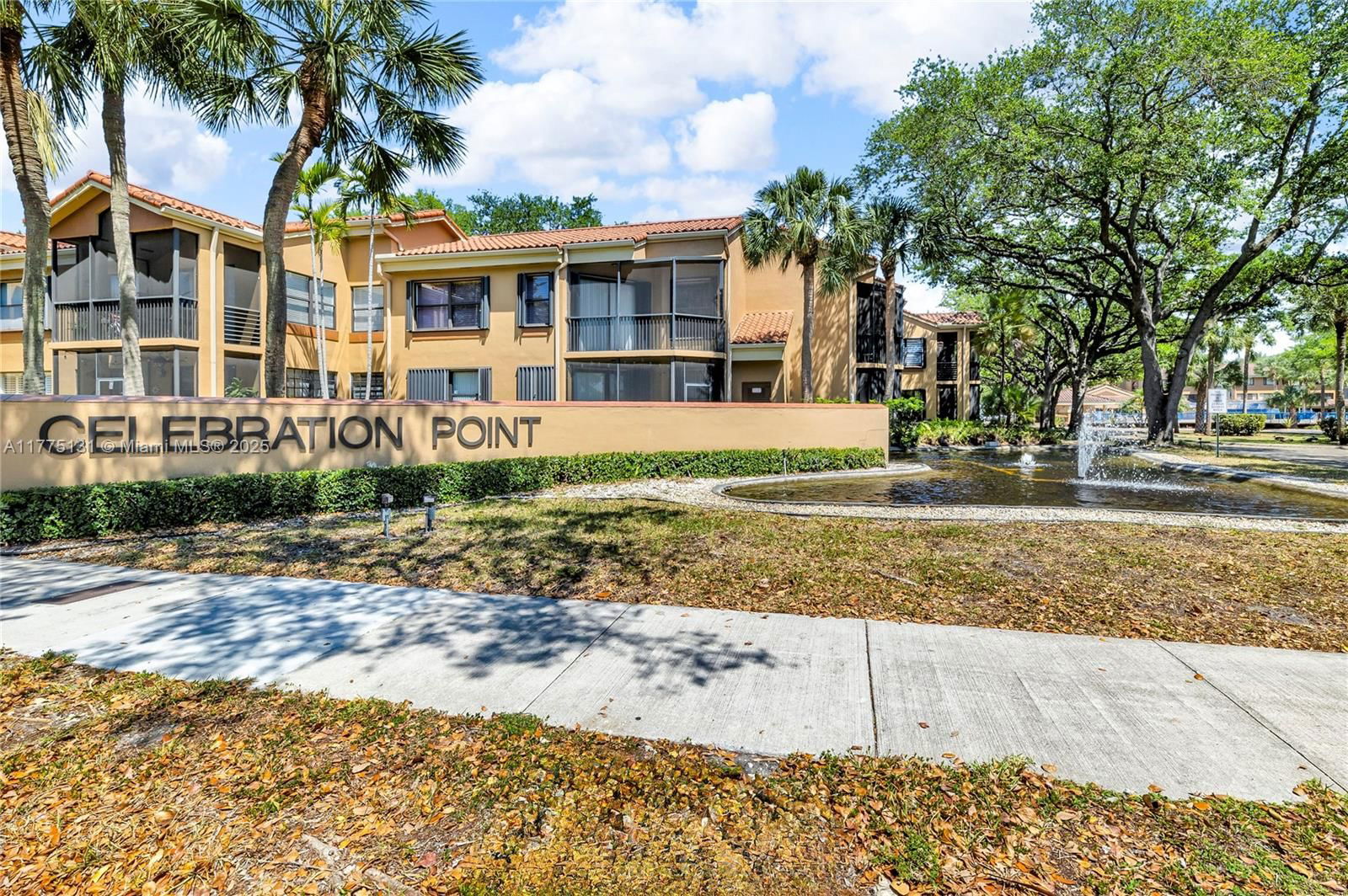 Real estate property located at 15533 Miami Lakeway N #106, Miami-dade, Celebration Point Condo, Miami Lakes, FL