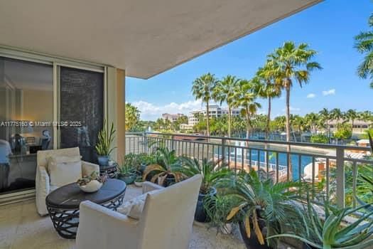 Real estate property located at 765 Crandon Blvd #202, Miami-dade, Lake Tower Condo, Key Biscayne, FL
