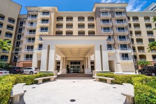 Real estate property located at 765 Crandon Blvd #202, Miami-dade, Lake Tower Condo, Key Biscayne, FL