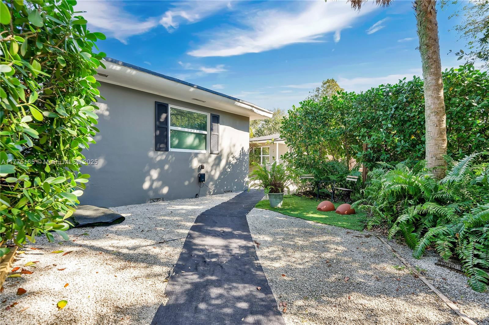 Real estate property located at 9111 4th Ave, Miami-dade, Pinewood Park Pl Amd 2nd, Miami, FL
