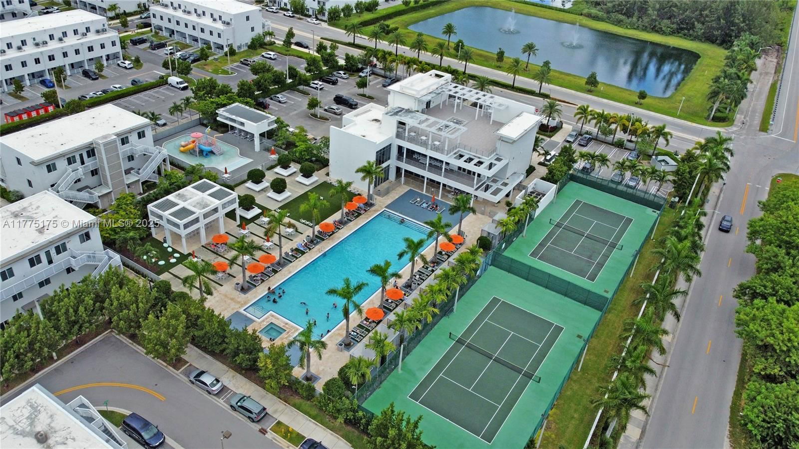 Real estate property located at 6416 NW 102nd Ct #304, Miami-dade, Landmark At Doral Condo N, Doral, FL