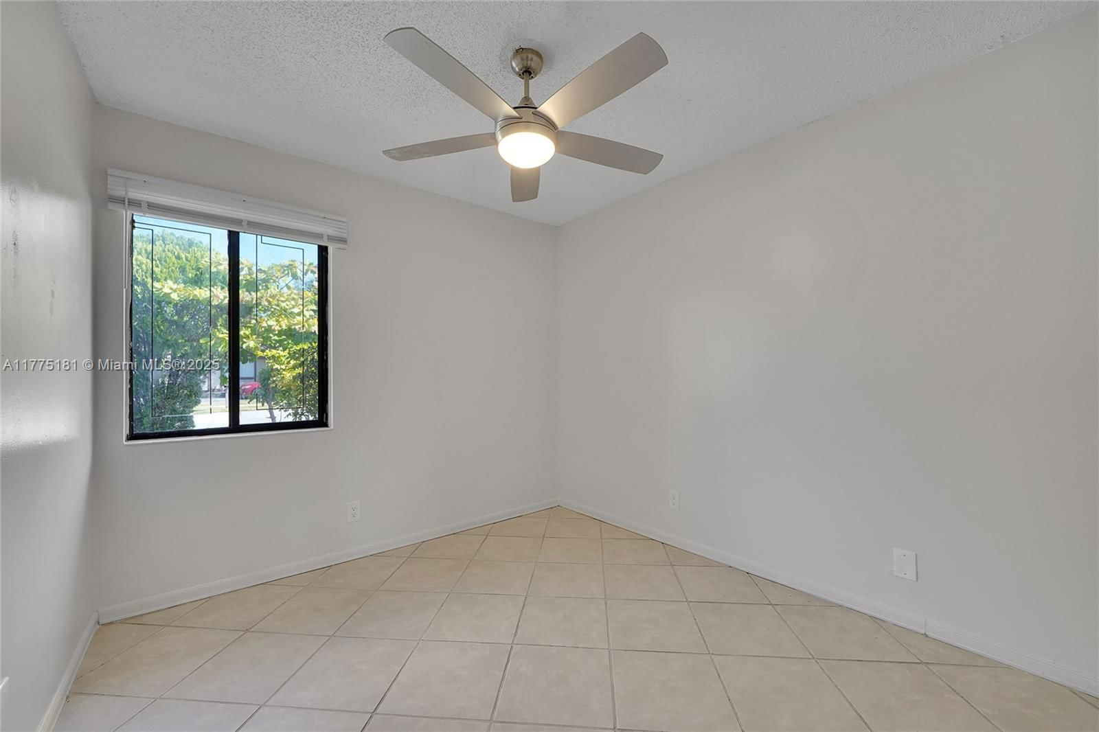 Real estate property located at 7818 7th Pl, Broward, Lauderdale North Park Sec, North Lauderdale, FL