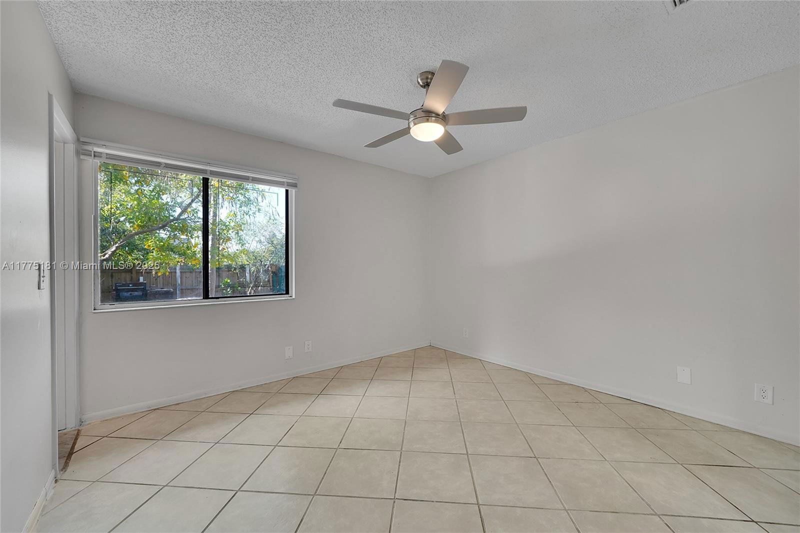 Real estate property located at 7818 7th Pl, Broward, Lauderdale North Park Sec, North Lauderdale, FL
