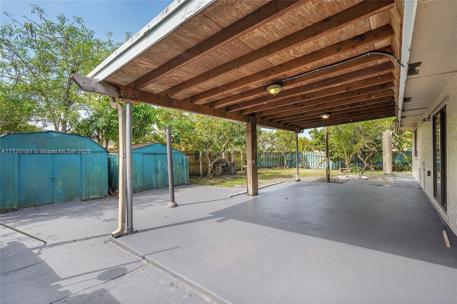 Real estate property located at 7818 7th Pl, Broward, Lauderdale North Park Sec, North Lauderdale, FL
