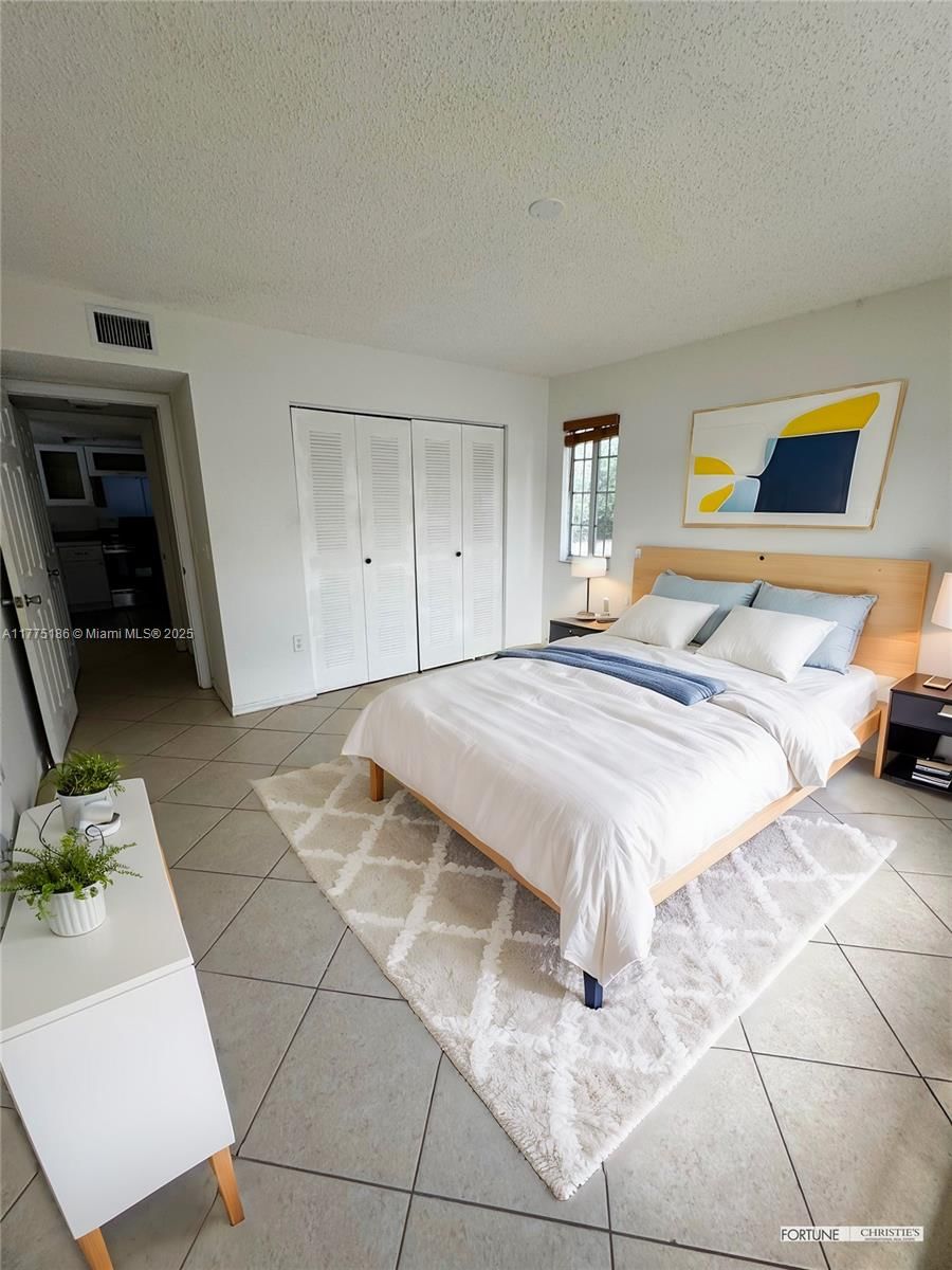 Real estate property located at 5031 Wiles Rd #202, Broward, Evergreen Lakes Condo, Coconut Creek, FL