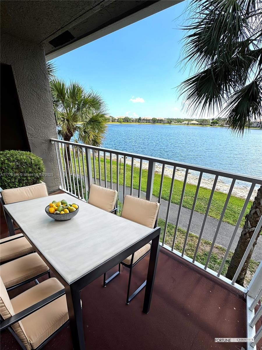 Real estate property located at 5031 Wiles Rd #202, Broward, Evergreen Lakes Condo, Coconut Creek, FL