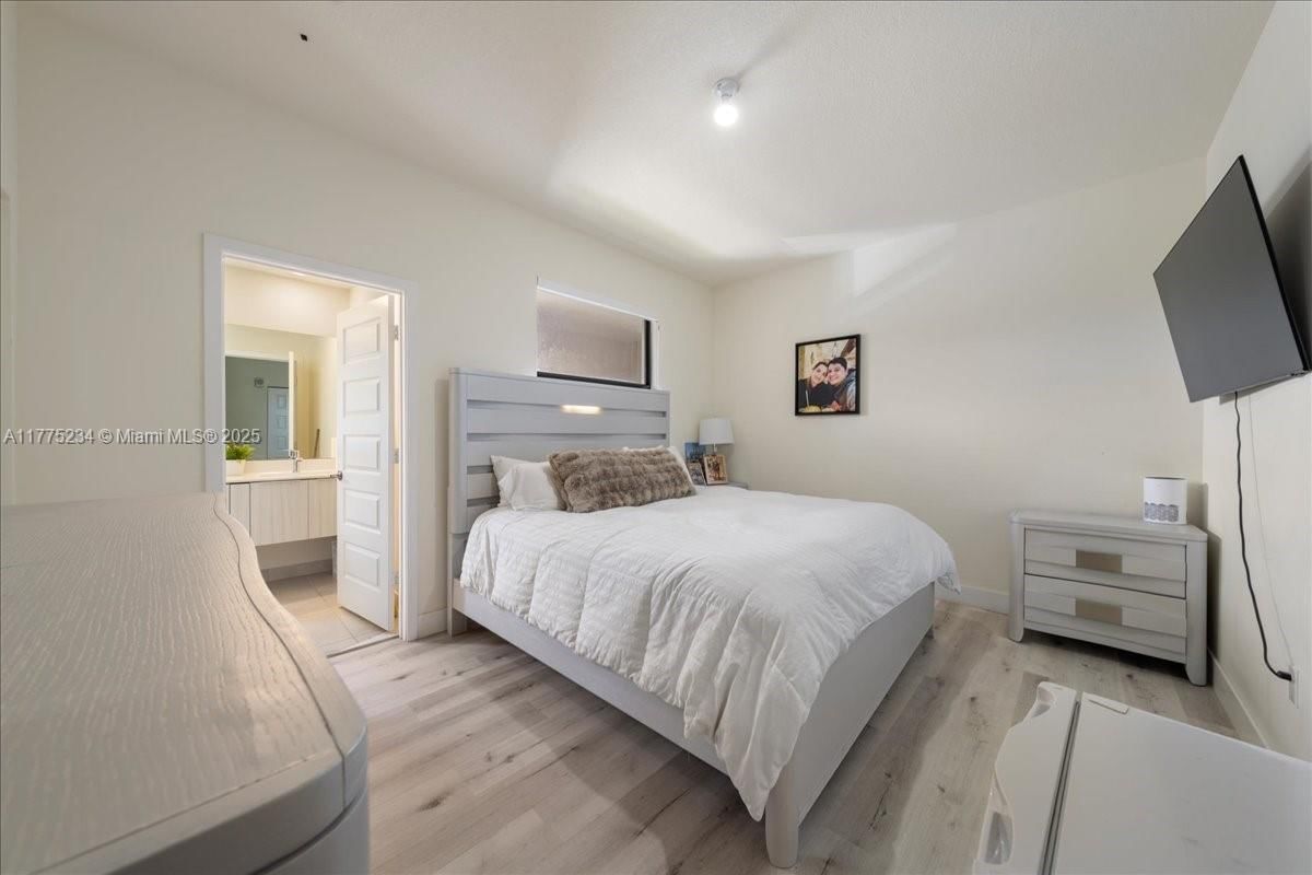 Real estate property located at 10413 82nd St #9, Miami-dade, Highland At Park Central, Doral, FL