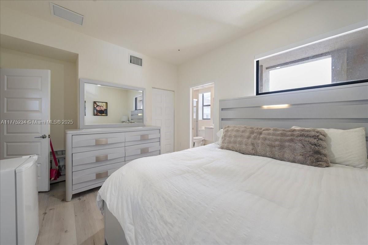 Real estate property located at 10413 82nd St #9, Miami-dade, Highland At Park Central, Doral, FL