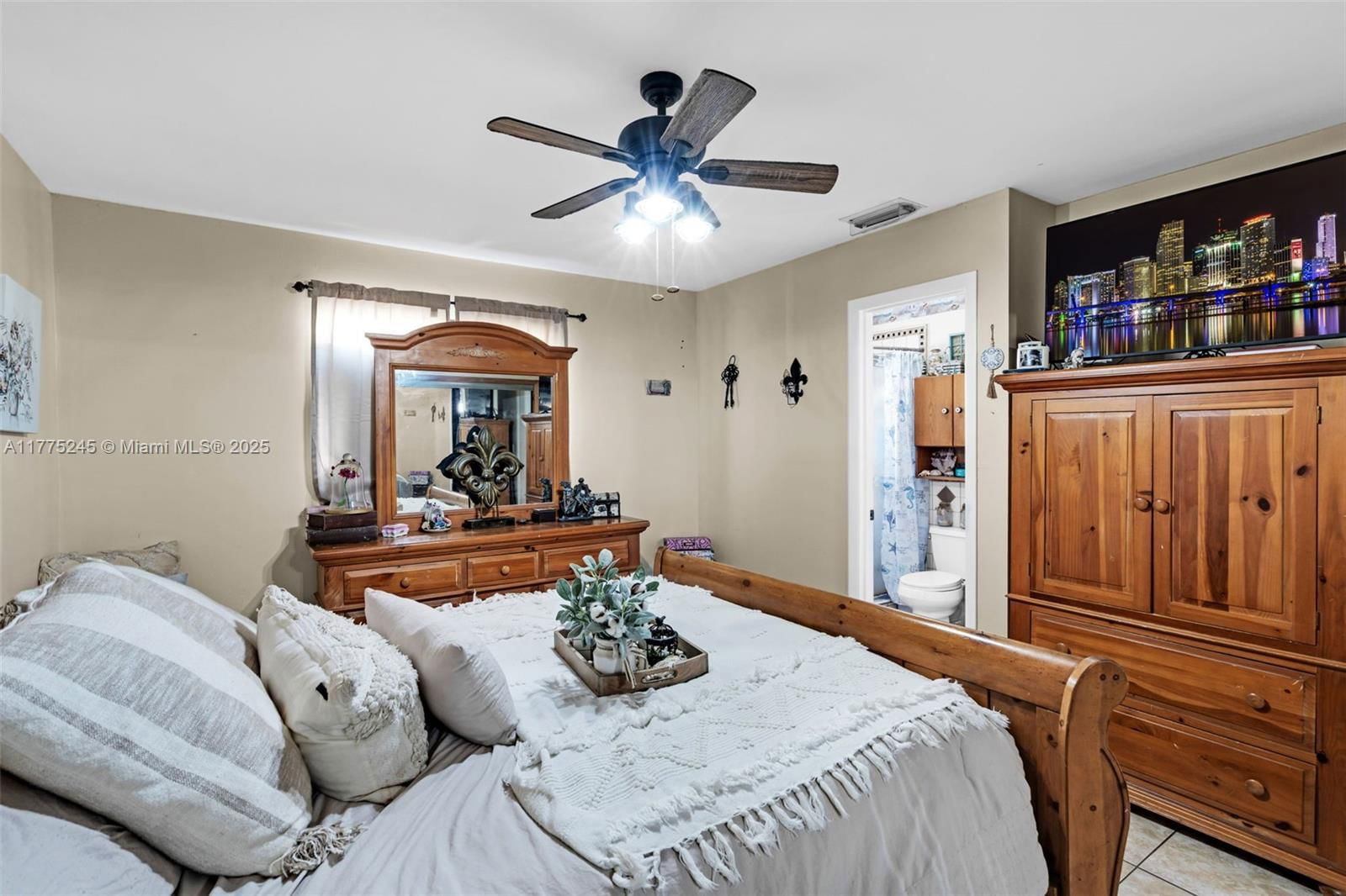 Real estate property located at 7470 Simms St, Broward, Driftwood Estates No 3, Hollywood, FL