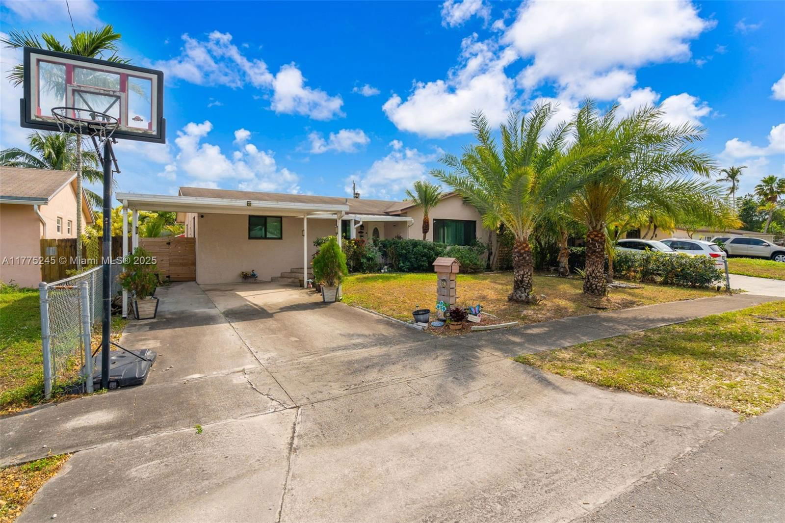 Real estate property located at 7470 Simms St, Broward, Driftwood Estates No 3, Hollywood, FL