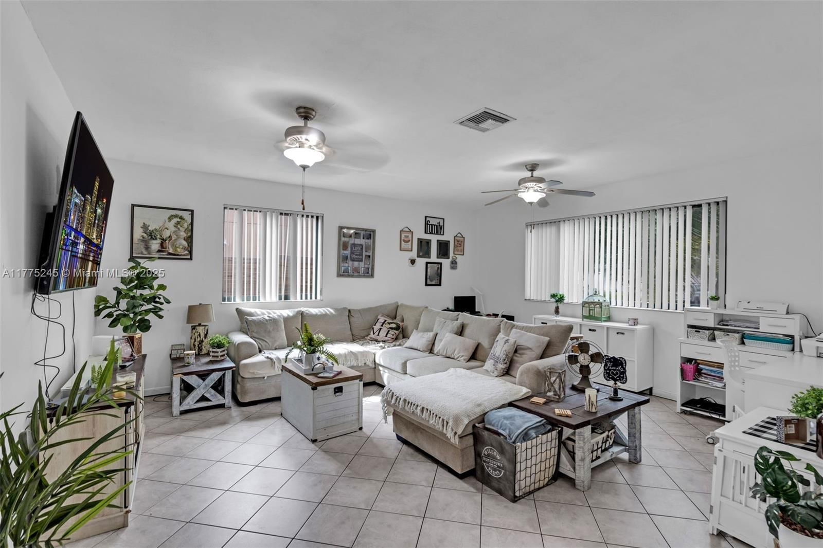 Real estate property located at 7470 Simms St, Broward, Driftwood Estates No 3, Hollywood, FL