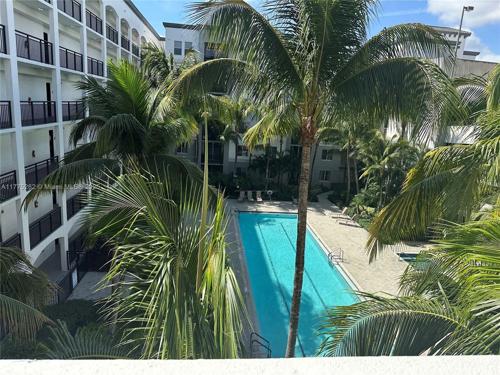 Real estate property located at 1660 Renaissance Commons Blvd #2424, Palm Beach, Vizcaya Lakes Condo, Boynton Beach, FL