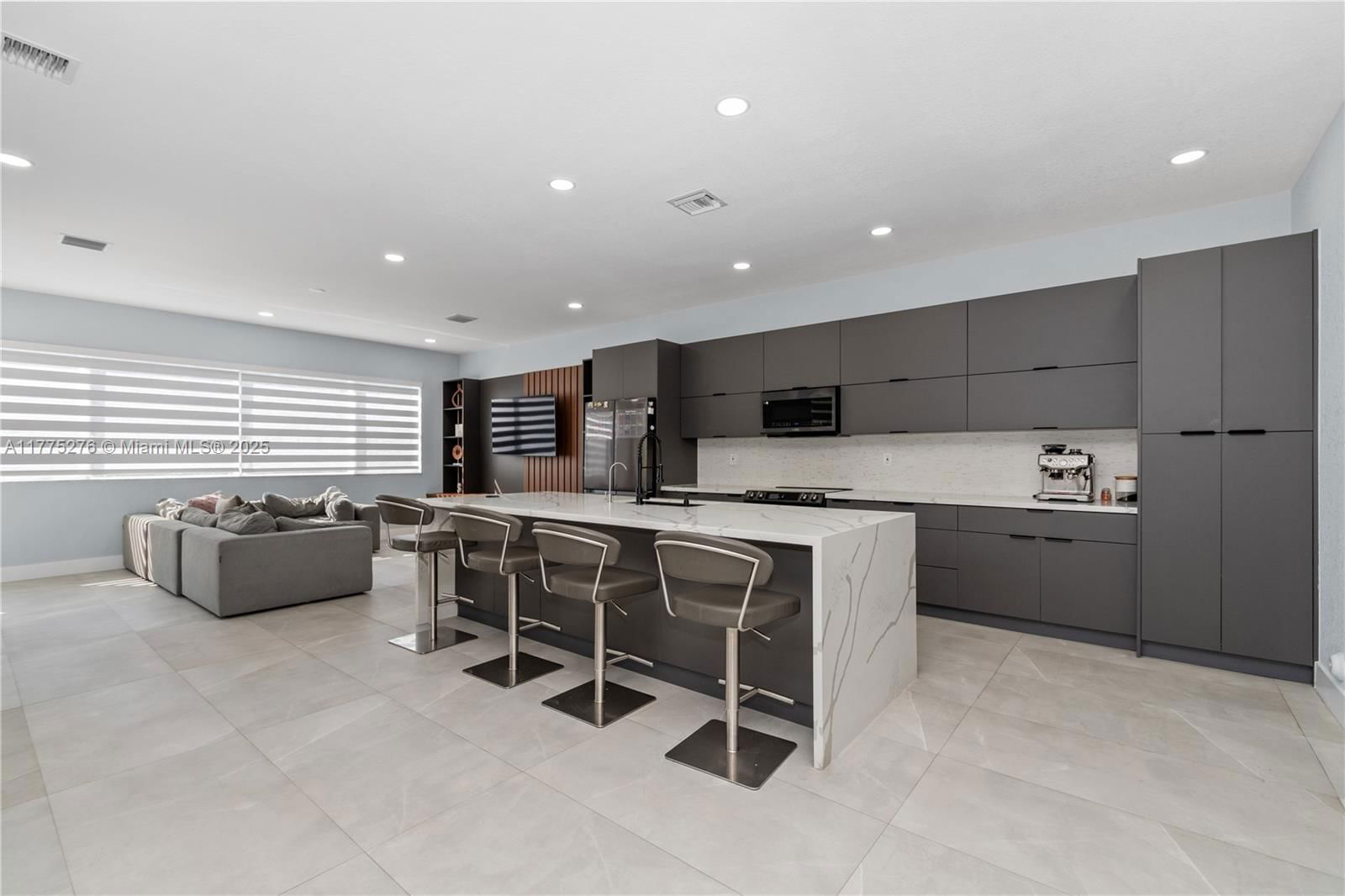 Real estate property located at 2167 176th Ter, Broward, Silver Lakes Phase Iii, Miramar, FL