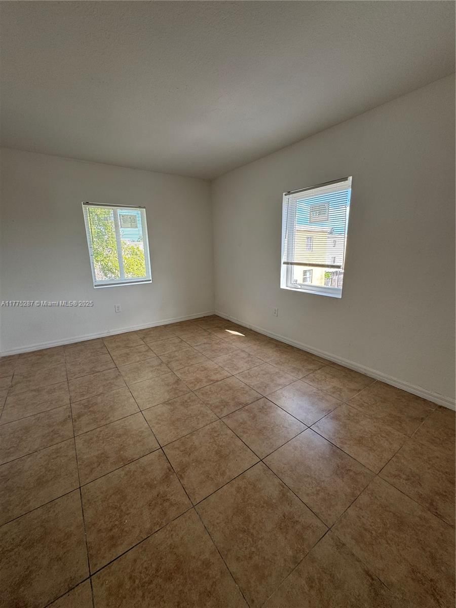 Real estate property located at 8456 4th Ct #8456, Miami-dade, Sunset Palm Villas Condo, Miami, FL