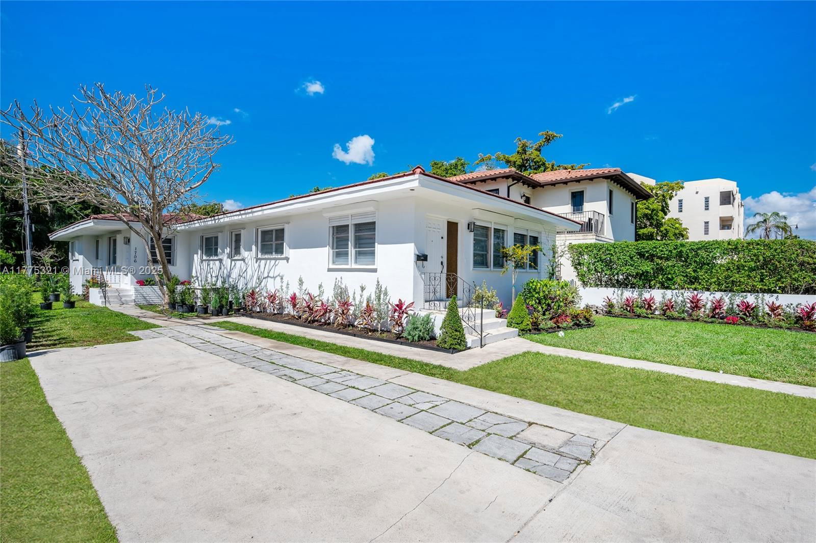 Real estate property located at 1704 Le Jeune Rd, Miami-dade, Coral Groves, Coral Gables, FL