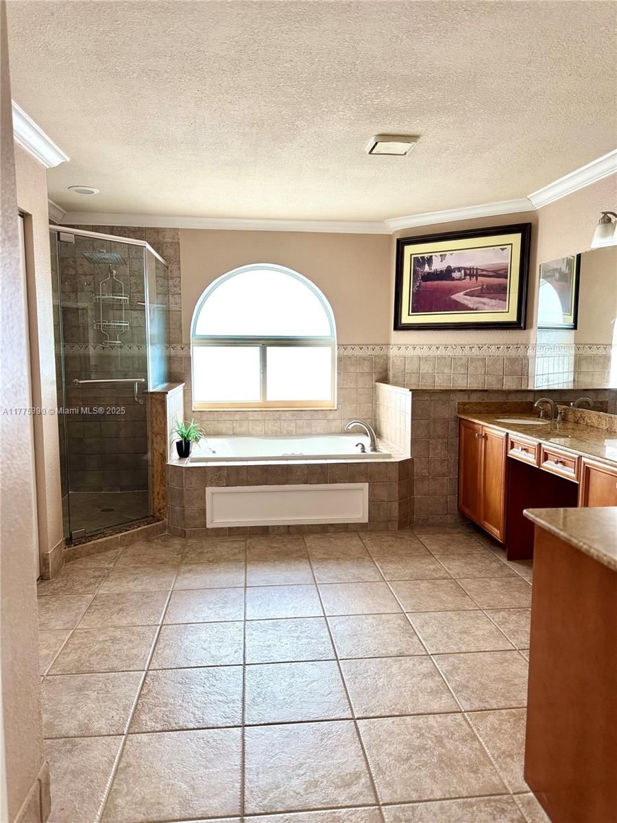 Real estate property located at 18423 9th St, Broward, Chapel Lake Estates, Pembroke Pines, FL