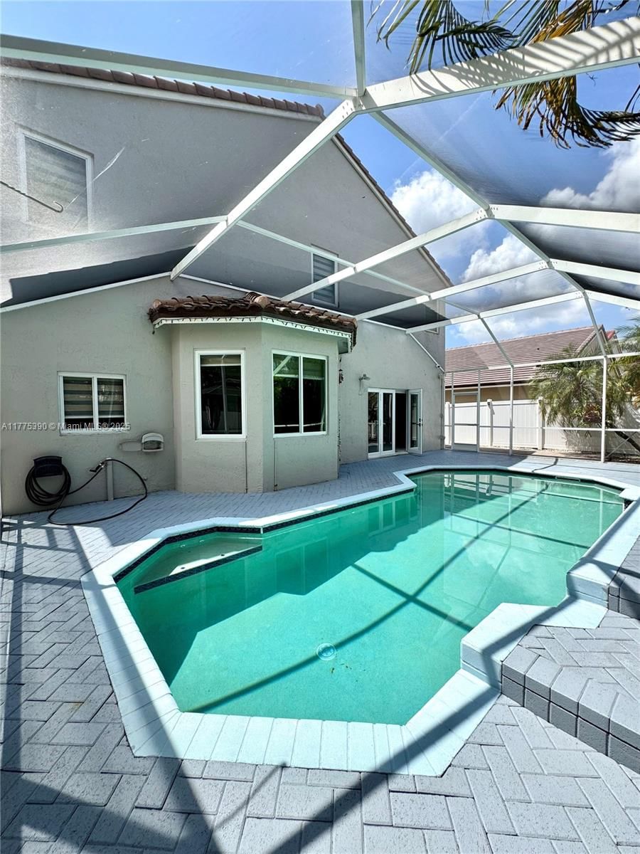 Real estate property located at 18423 9th St, Broward, Chapel Lake Estates, Pembroke Pines, FL