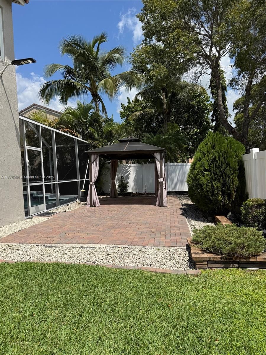 Real estate property located at 18423 9th St, Broward, Chapel Lake Estates, Pembroke Pines, FL