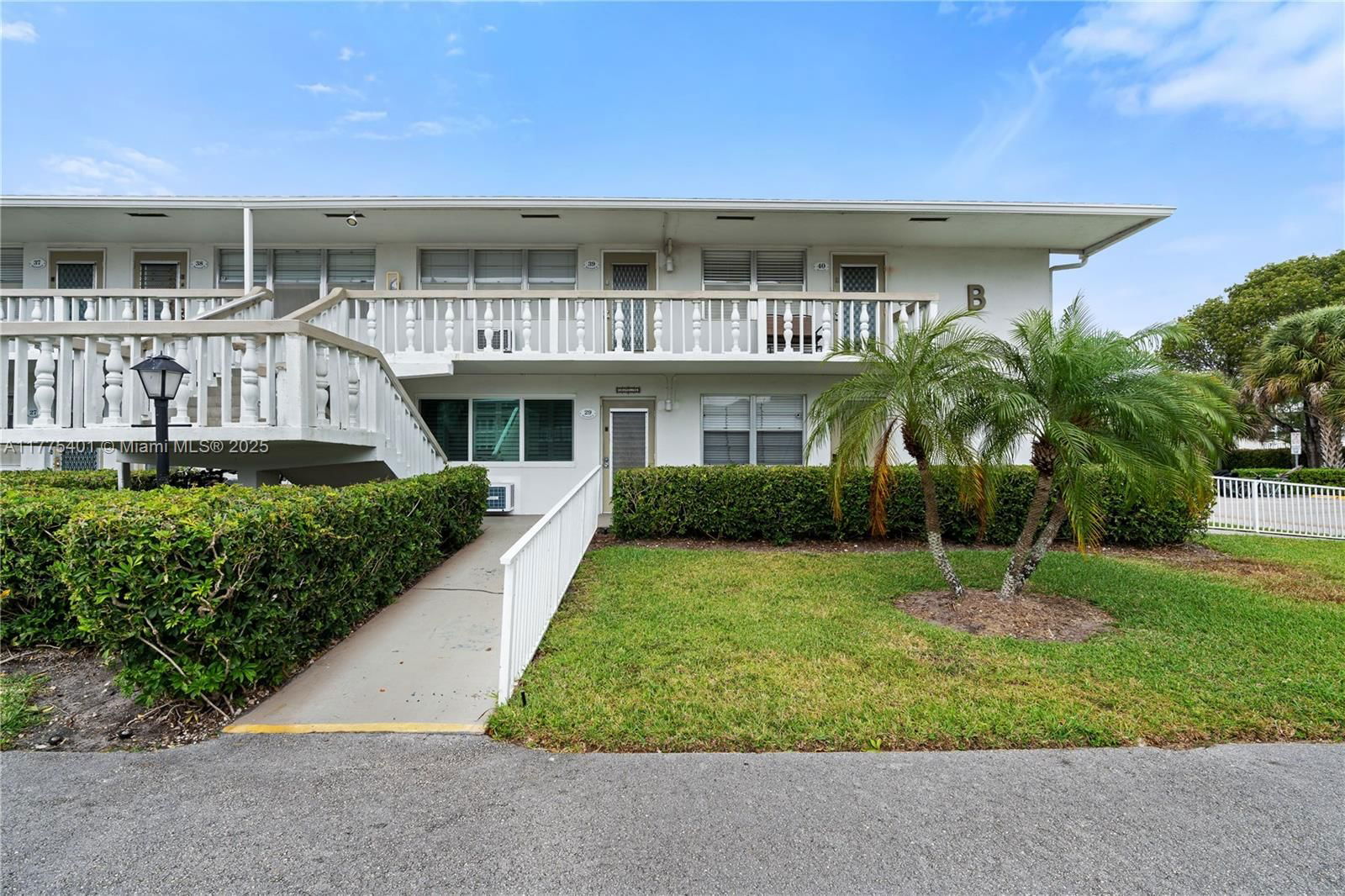 Real estate property located at 40 Harwood B #40, Broward, Harwood B Condo, Deerfield Beach, FL
