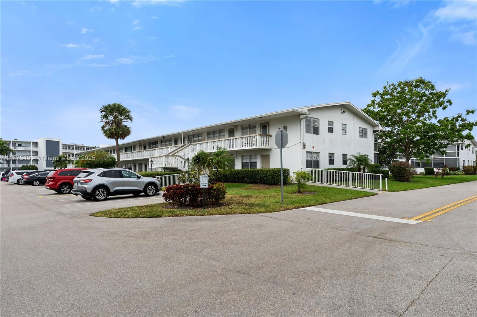 Real estate property located at 40 Harwood B #40, Broward, Harwood B Condo, Deerfield Beach, FL