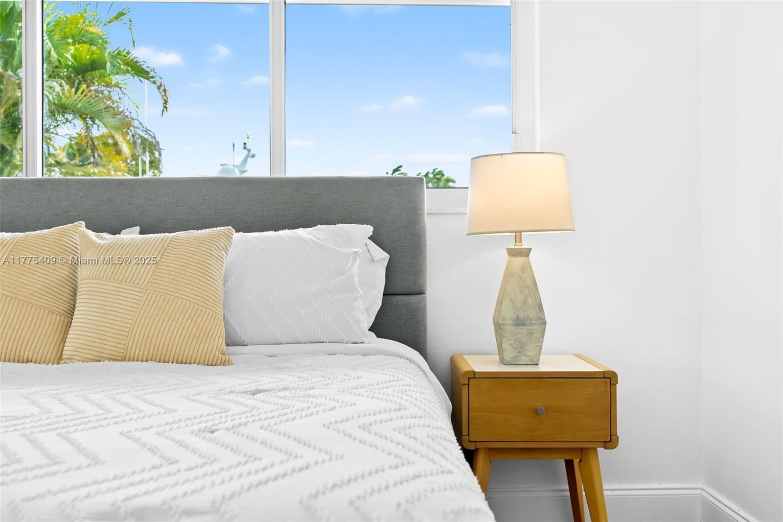 Real estate property located at 2684 Marathon Ln, Broward, Lauderdale Isles, Fort Lauderdale, FL