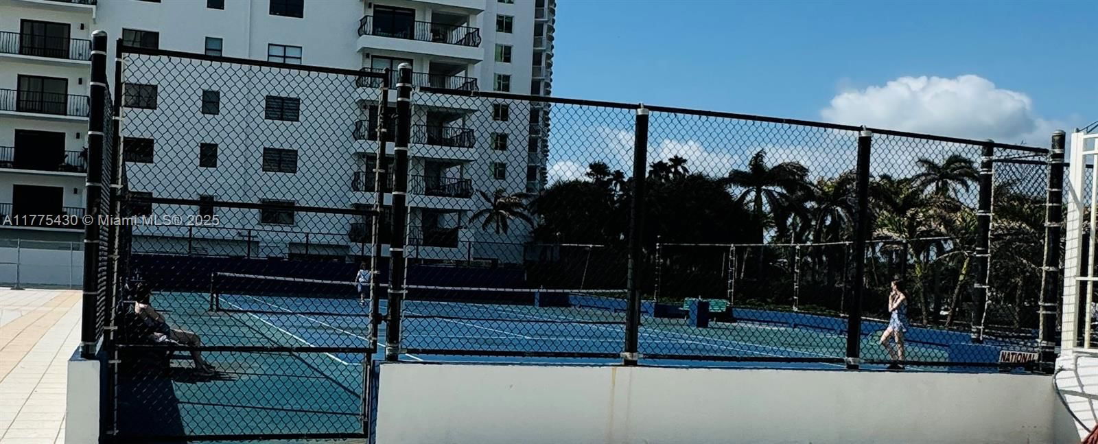 Real estate property located at 5445 Collins Ave #1520, Miami-dade, Castle Beach Club Condo, Miami Beach, FL