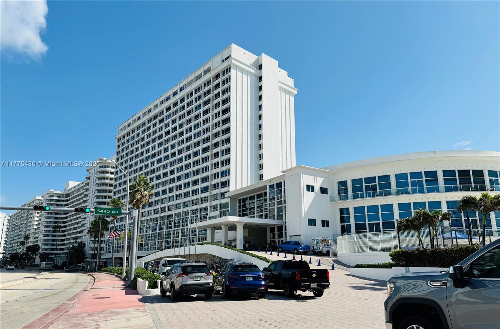 Real estate property located at 5445 Collins Ave #1520, Miami-dade, Castle Beach Club Condo, Miami Beach, FL