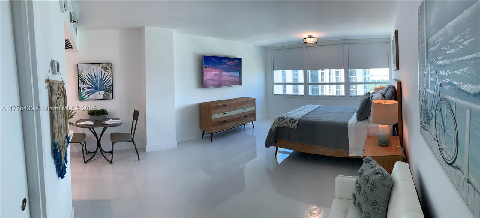 Real estate property located at 5445 Collins Ave #1520, Miami-dade, Castle Beach Club Condo, Miami Beach, FL