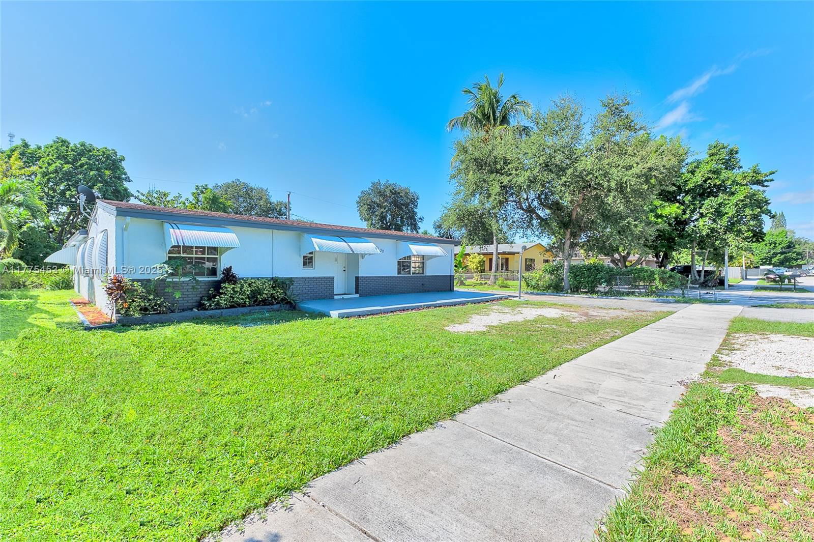 Real estate property located at 6130 32nd St, Broward, Coral Heights, Miramar, FL