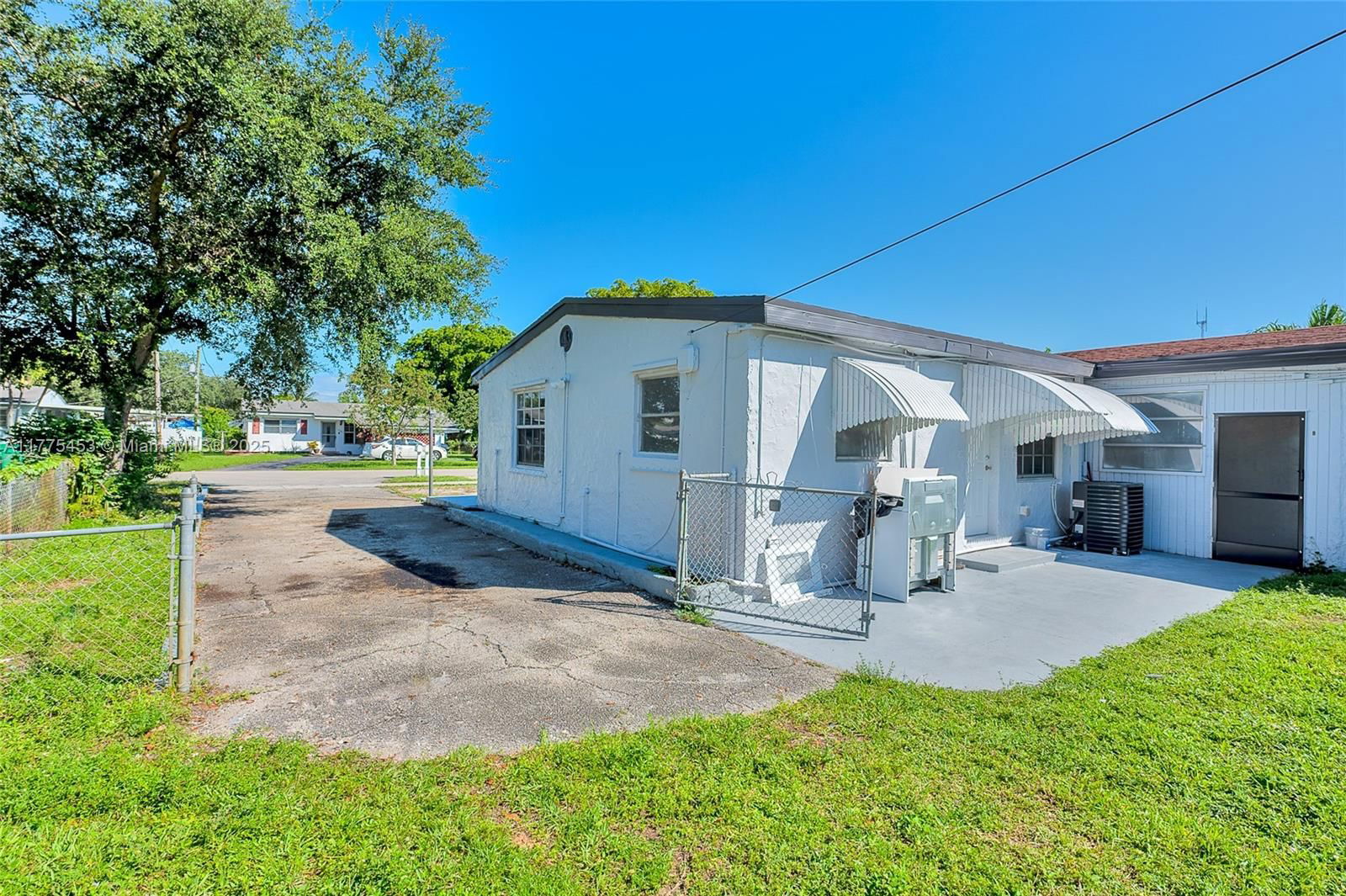 Real estate property located at 6130 32nd St, Broward, Coral Heights, Miramar, FL