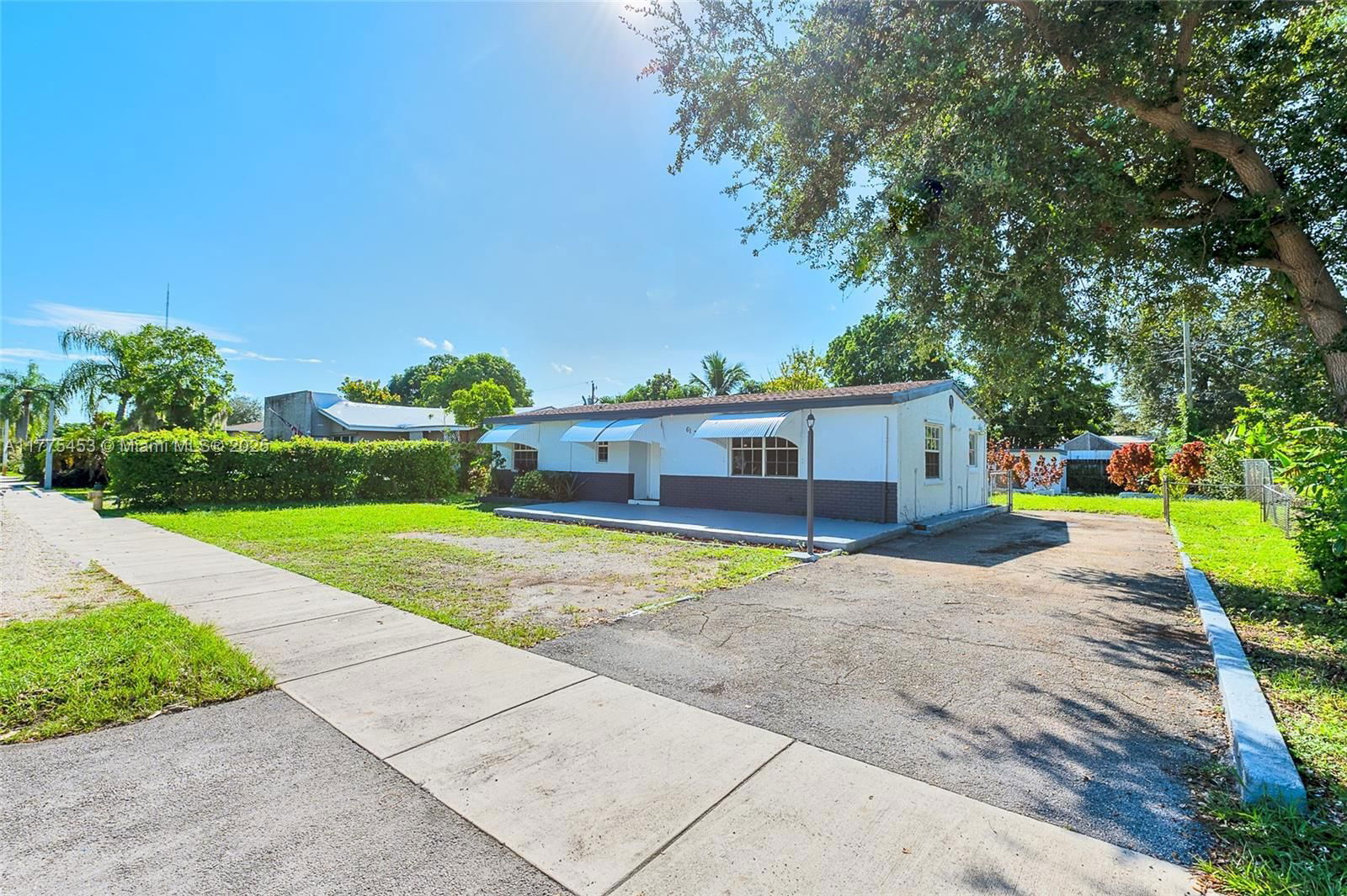Real estate property located at 6130 32nd St, Broward, Coral Heights, Miramar, FL