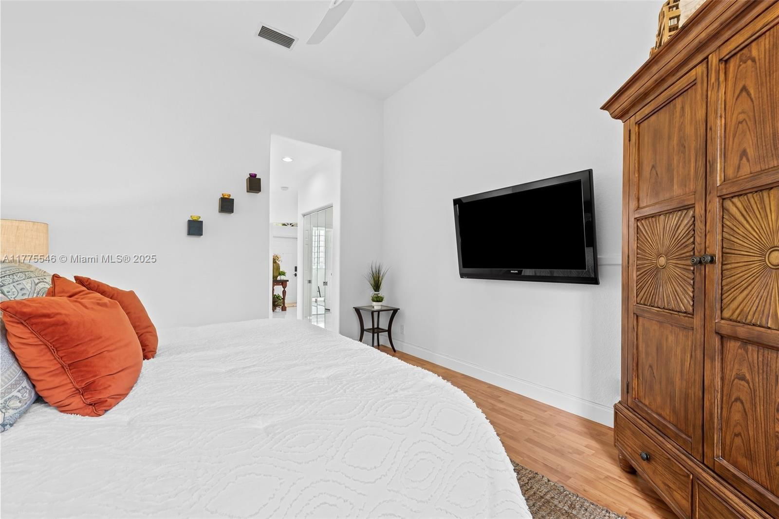 Real estate property located at 821 Crestview Cir, Broward, Sector 3 - Parcels H I J, Weston, FL