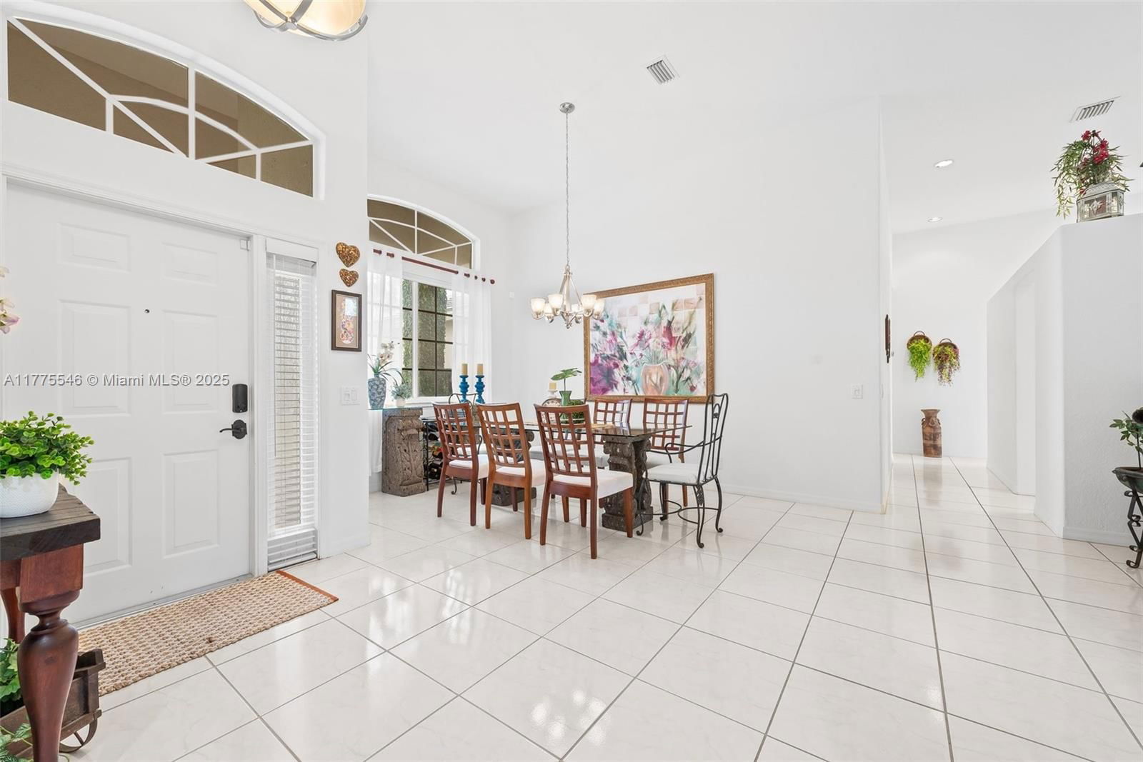 Real estate property located at 821 Crestview Cir, Broward, Sector 3 - Parcels H I J, Weston, FL