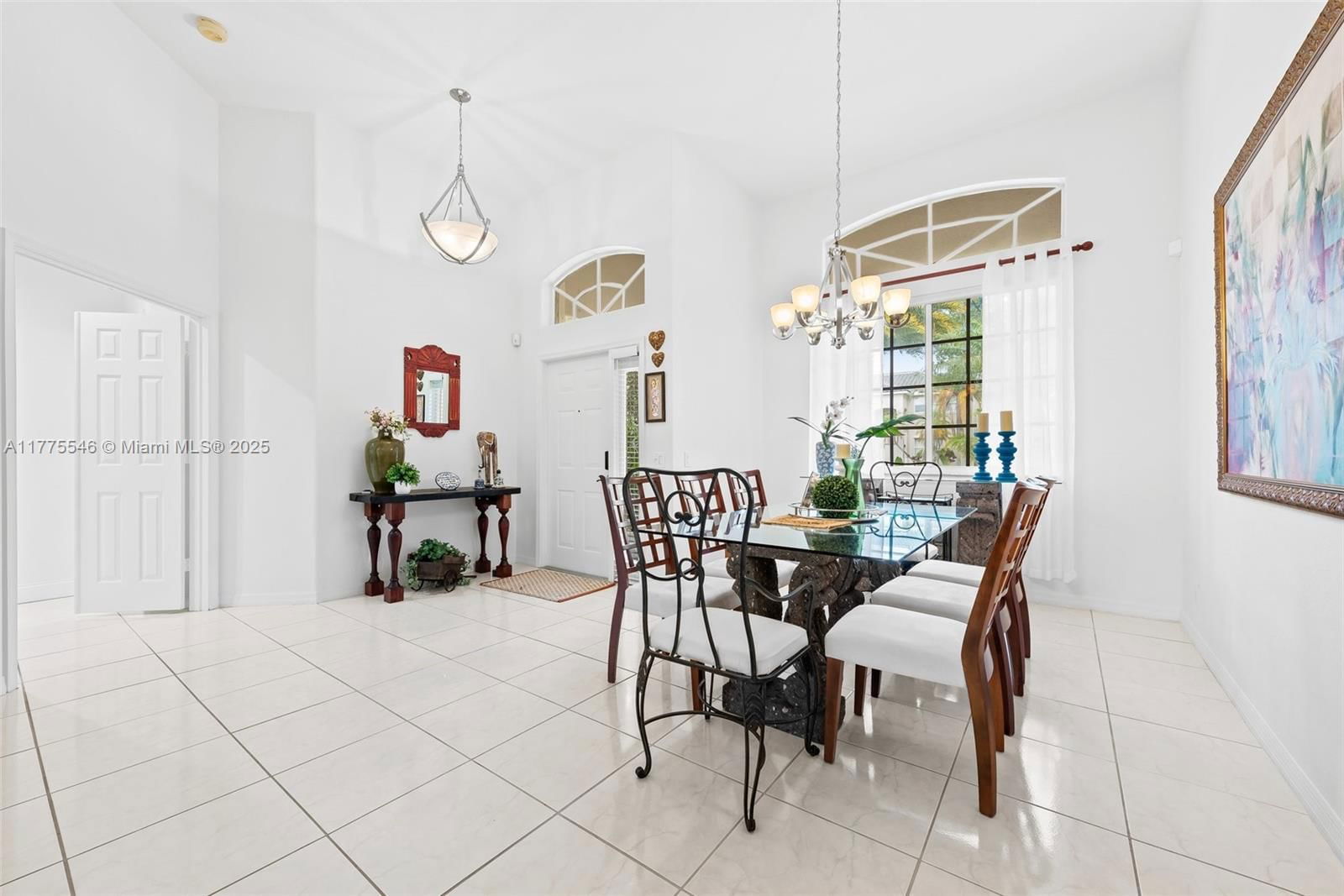 Real estate property located at 821 Crestview Cir, Broward, Sector 3 - Parcels H I J, Weston, FL