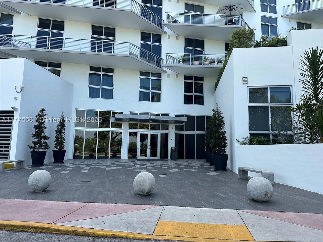 Real estate property located at 2001 Meridian Ave #309, Miami-dade, The Meridian Condo, Miami Beach, FL