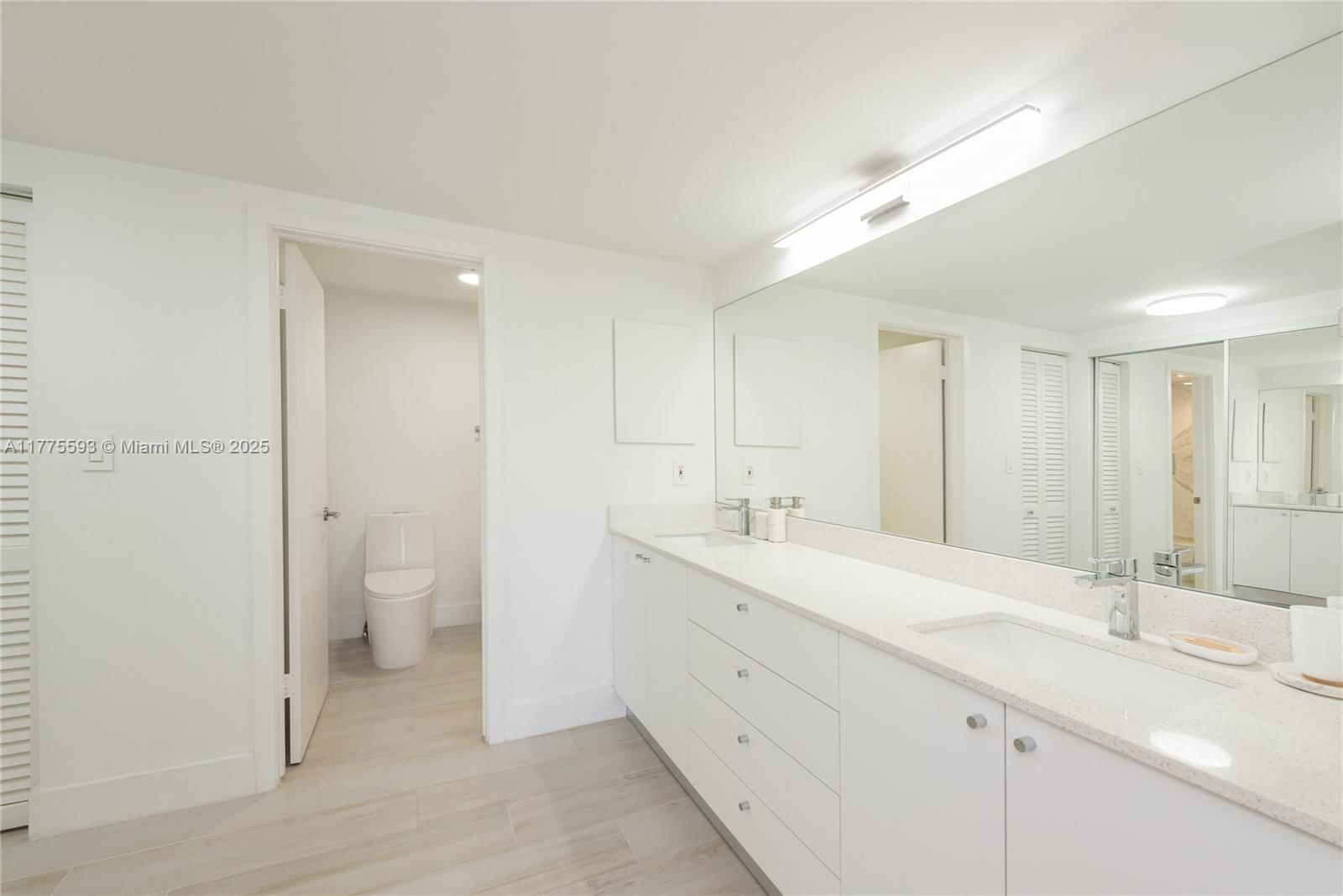 Real estate property located at 155 Ocean Lane Dr #404, Miami-dade, Commodore Club West Condo, Key Biscayne, FL