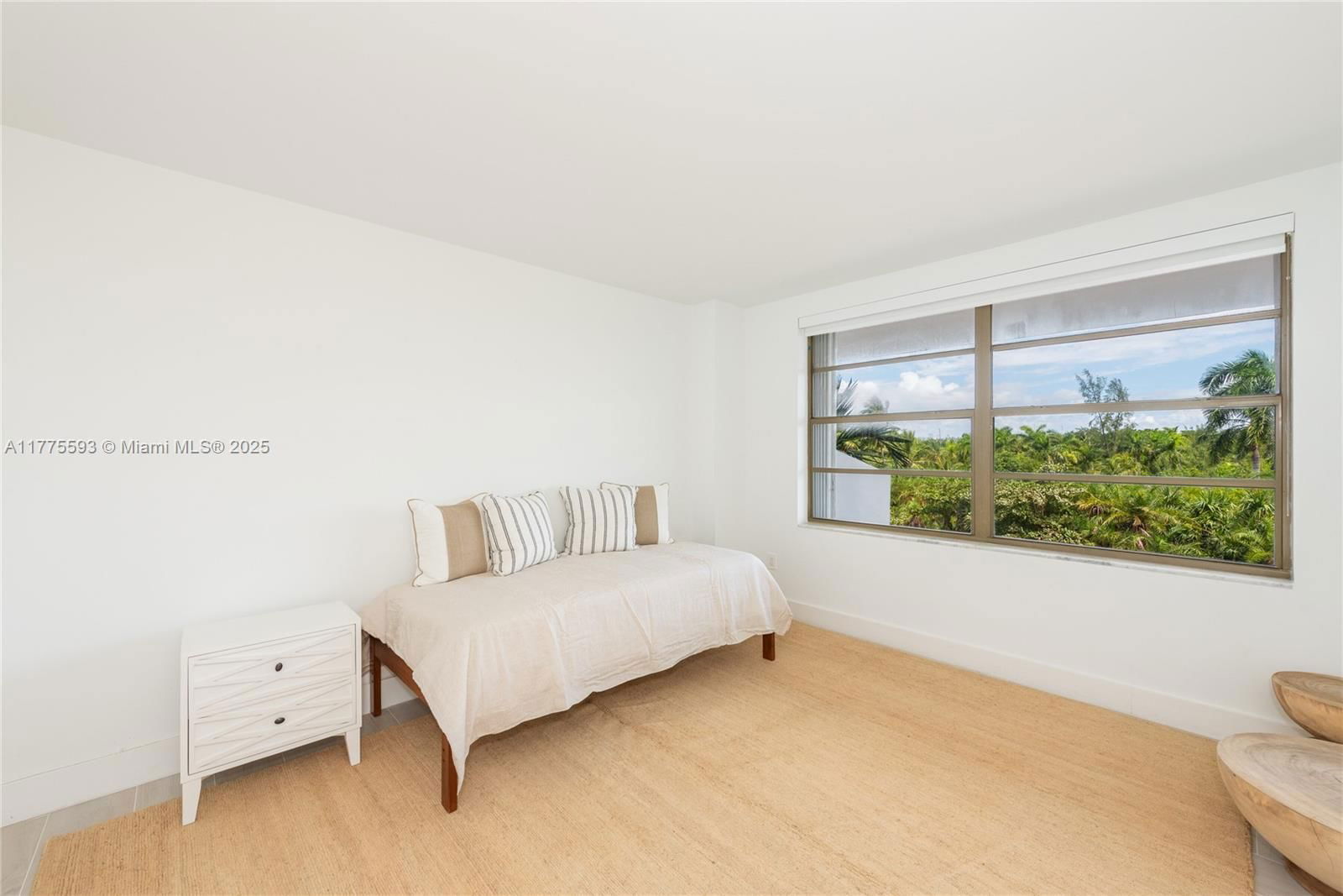 Real estate property located at 155 Ocean Lane Dr #404, Miami-dade, Commodore Club West Condo, Key Biscayne, FL