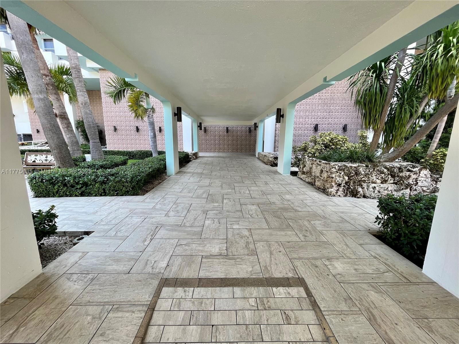 Real estate property located at 2899 Collins Ave #550, Miami-dade, Triton Tower Condo, Miami Beach, FL