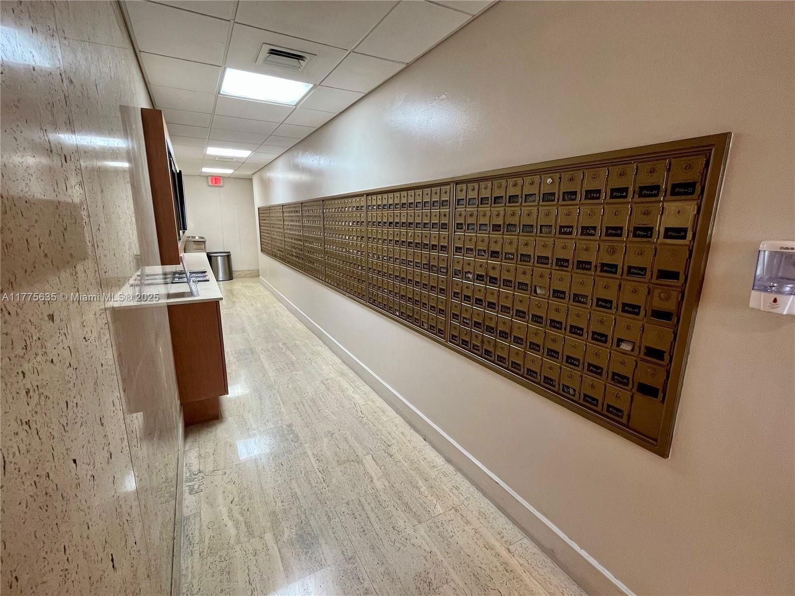 Real estate property located at 2899 Collins Ave #550, Miami-dade, Triton Tower Condo, Miami Beach, FL